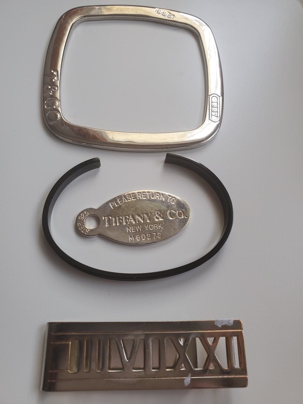 Lot of 4 Tiffany Inspired 1 Pendant 2 Bracelets 1 Money Clip Silver Jewelry